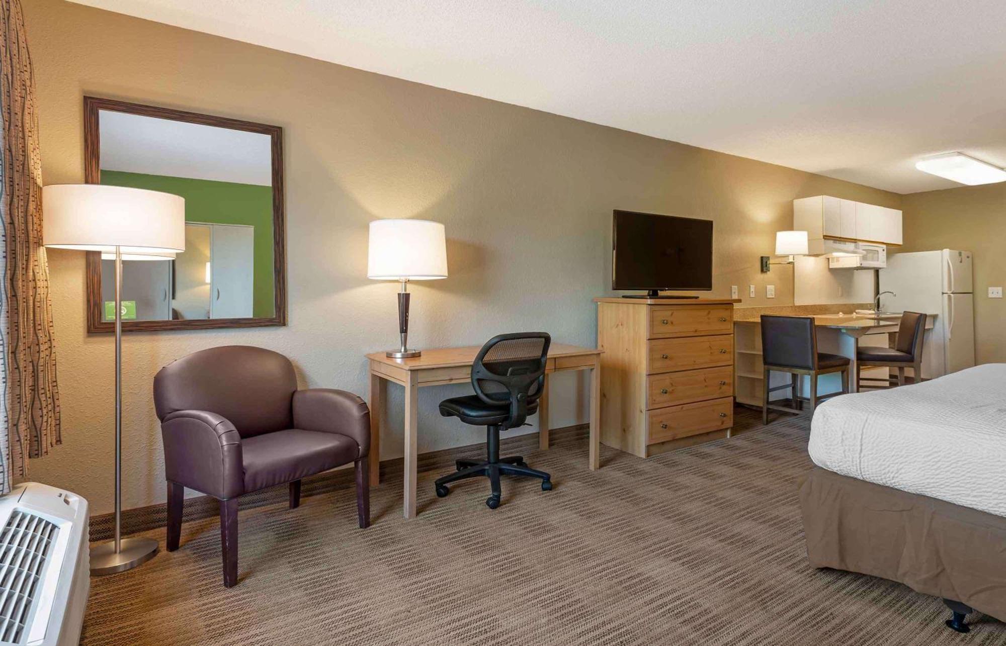 Extended Stay America Suites - Newark - Woodbridge Zewnętrze zdjęcie